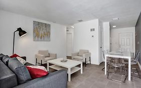 2Bd Holiday Retreat West Palm Beach Art Scene